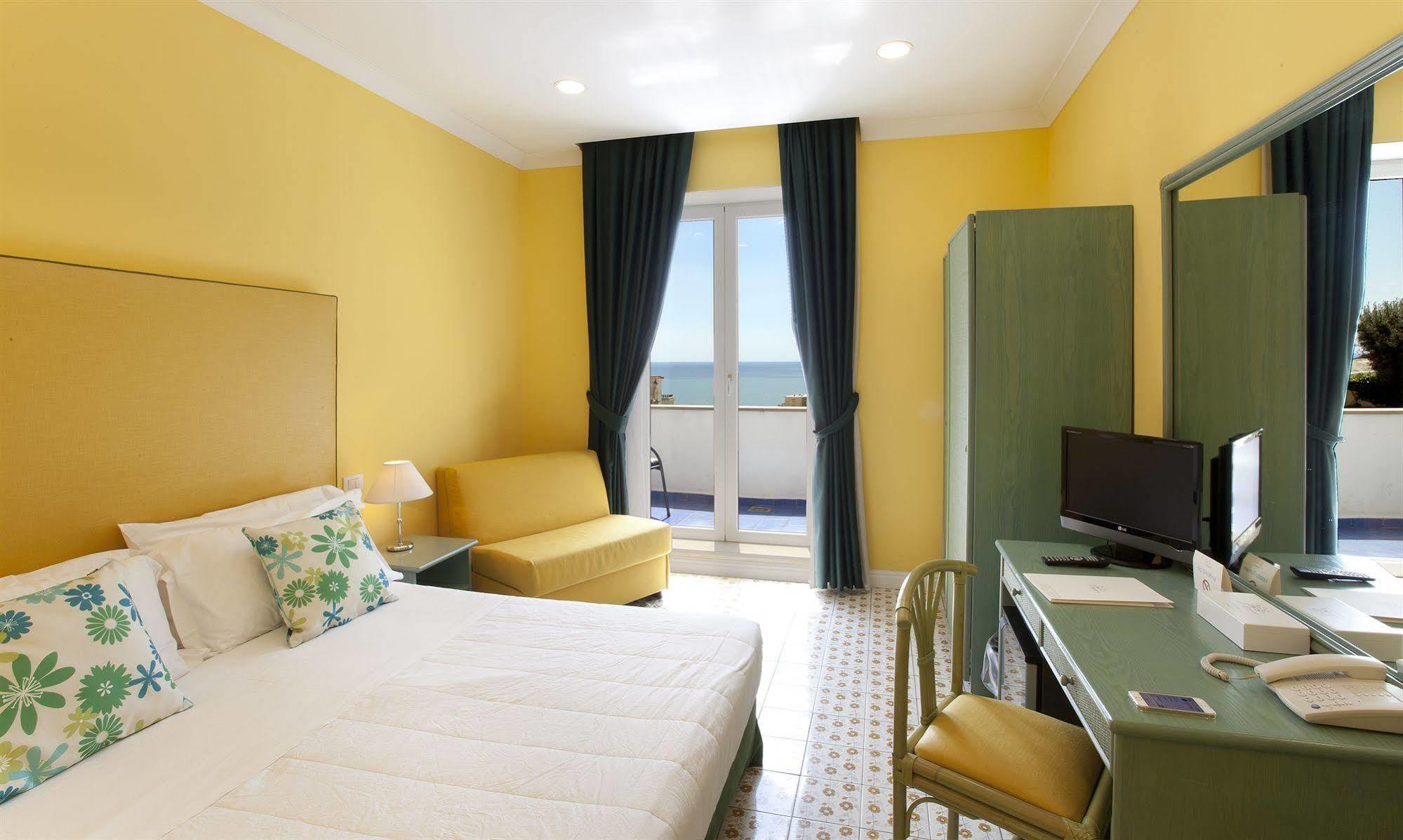 Hotel Bougainville Positano Eksteriør billede